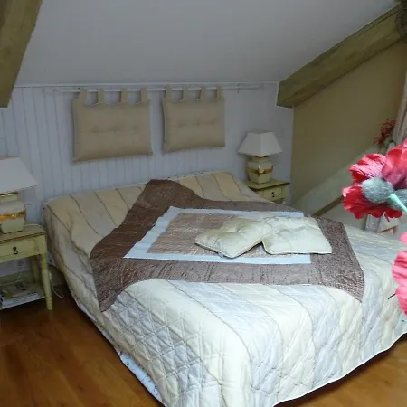 Les Chalets du Manoir Montauban Extérieur photo