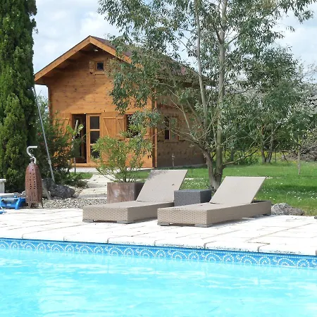 Les Chalets du Manoir Montauban Extérieur photo
